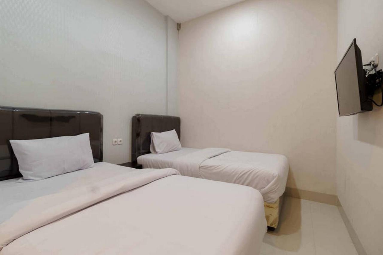 Reddoorz At Seindo Hotel Medan Sunggal Экстерьер фото