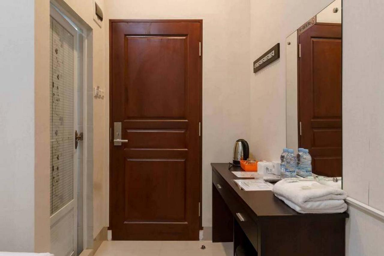 Reddoorz At Seindo Hotel Medan Sunggal Экстерьер фото